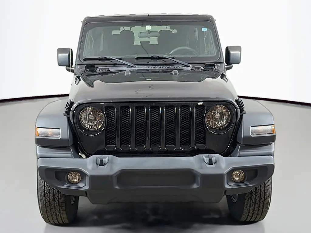 2023 Jeep Wrangler - $22,499