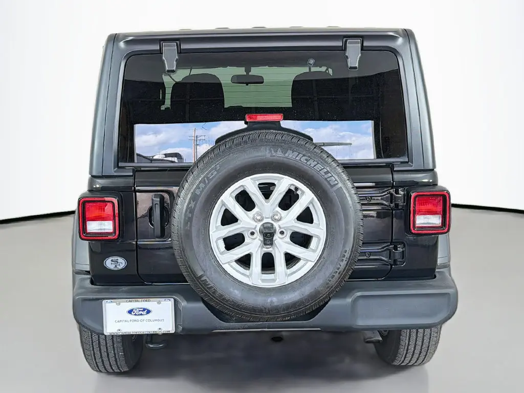 2023 Jeep Wrangler - $22,499