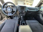2012 Wrangler Unlimited Thumbnail 25