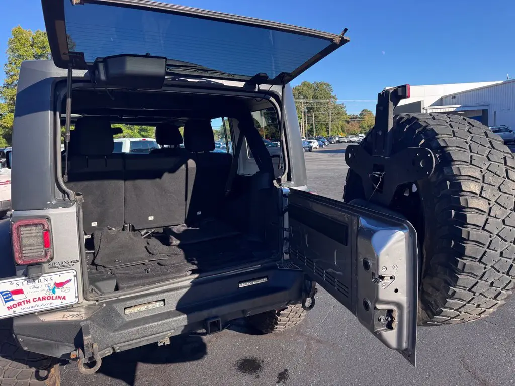 2016 Jeep Wrangler - $17,000
