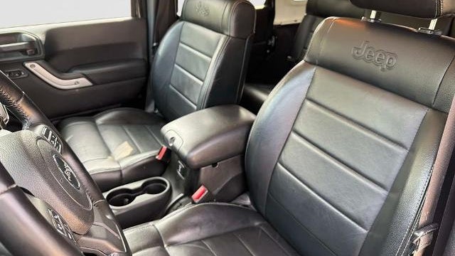 2012 Jeep Wrangler Unlimited Sahara