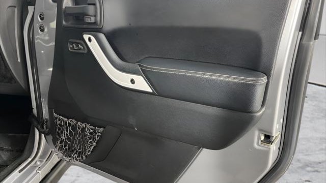 2014 Jeep Wrangler Unlimited Polar Edition