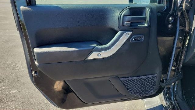 2016 Jeep Wrangler Unlimited Sahara 75th Anniversary