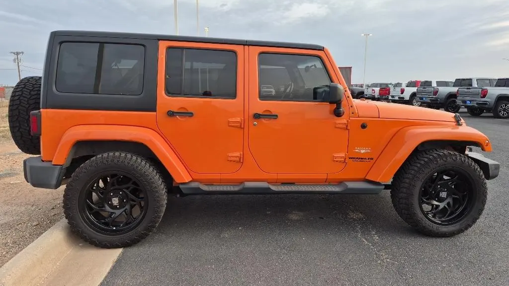 2012 Jeep Wrangler Unlimited Sahara