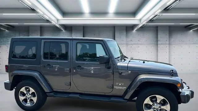 2017 Jeep Wrangler Unlimited Chief Edition
