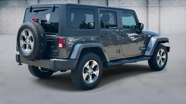 2017 Jeep Wrangler Unlimited Chief Edition