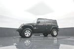 2017 Wrangler Unlimited Thumbnail 28