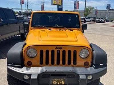 2013 Jeep Wrangler Unlimited 4X4 Sahara 4DR SUV