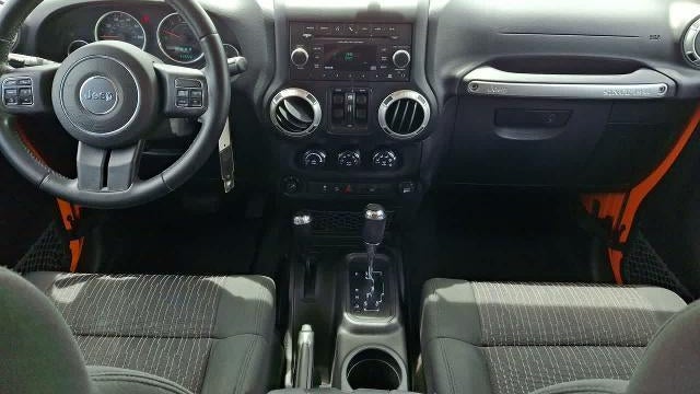 2012 Jeep Wrangler Unlimited Sahara