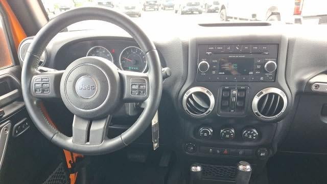 2012 Jeep Wrangler Unlimited Sahara
