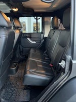 2016 Wrangler Unlimited Thumbnail 14
