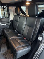 2016 Wrangler Unlimited Thumbnail 15