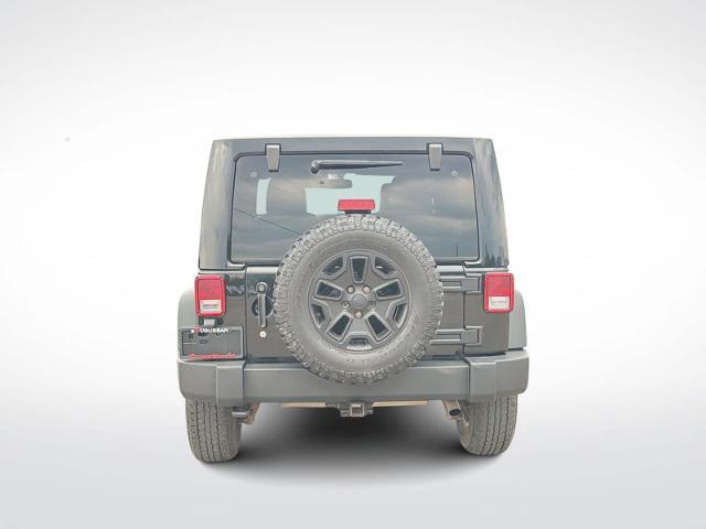 2015 Jeep Wrangler - $18,275