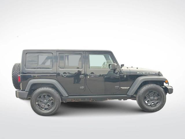 2015 Jeep Wrangler - $18,275