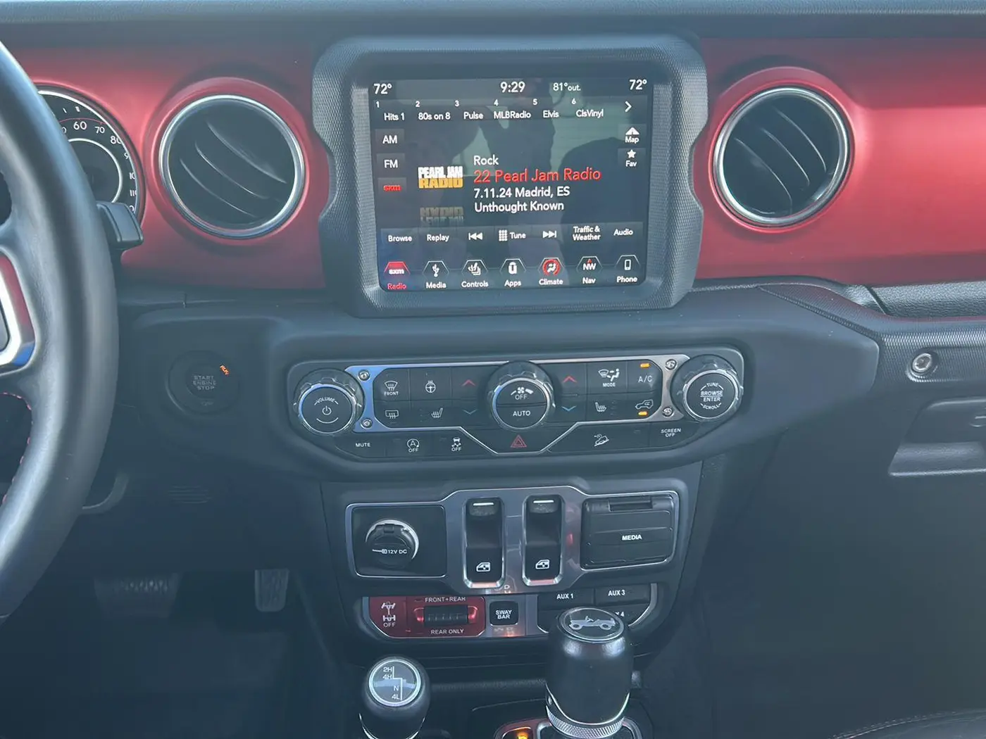 2018 Jeep Wrangler - $29,925