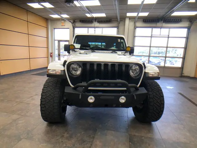 2022 Jeep Wrangler - $31,500