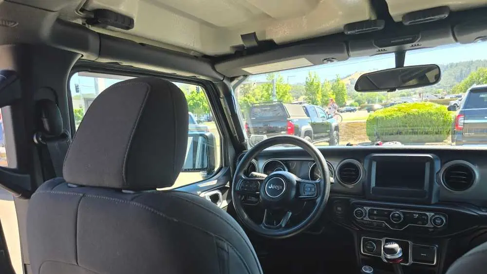 2022 Jeep Wrangler Unlimited Sport