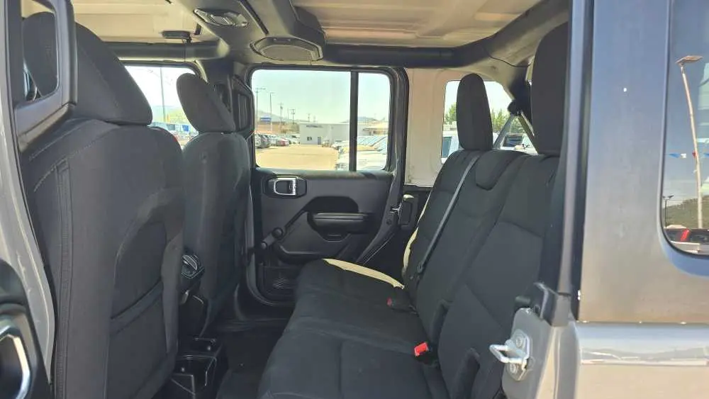 2022 Jeep Wrangler Unlimited Sport