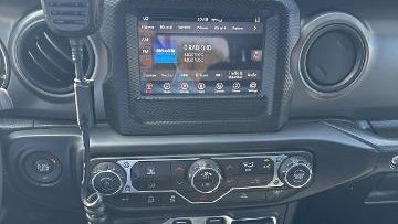 2023 Jeep Wrangler Jeep Beach Edition