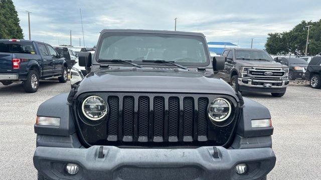2020 Jeep Wrangler Unlimited Black and Tan
