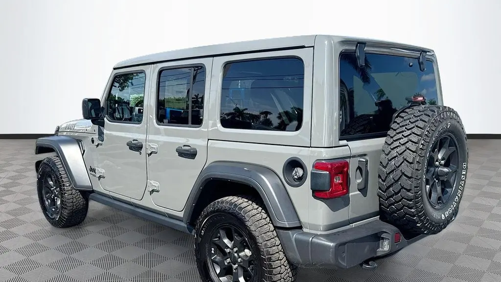 2022 Jeep Wrangler Unlimited Jeep Beach Edition
