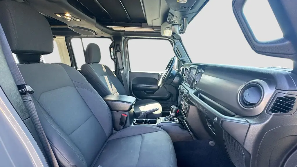 2022 Jeep Wrangler Unlimited Jeep Beach Edition