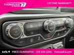 2022 Wrangler Unlimited Thumbnail 23