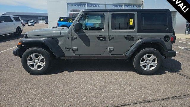 2022 Jeep Wrangler Unlimited Sport
