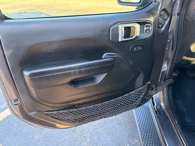 2021 Jeep Wrangler - $20,000