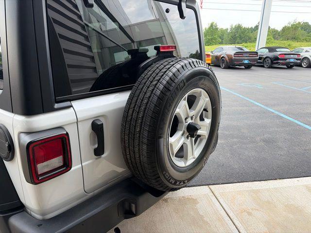 2022 Jeep Wrangler - $29,587