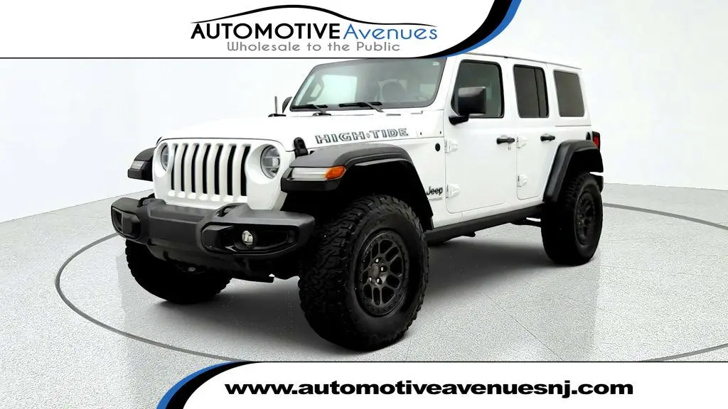 2022 Jeep Wrangler - $29,995