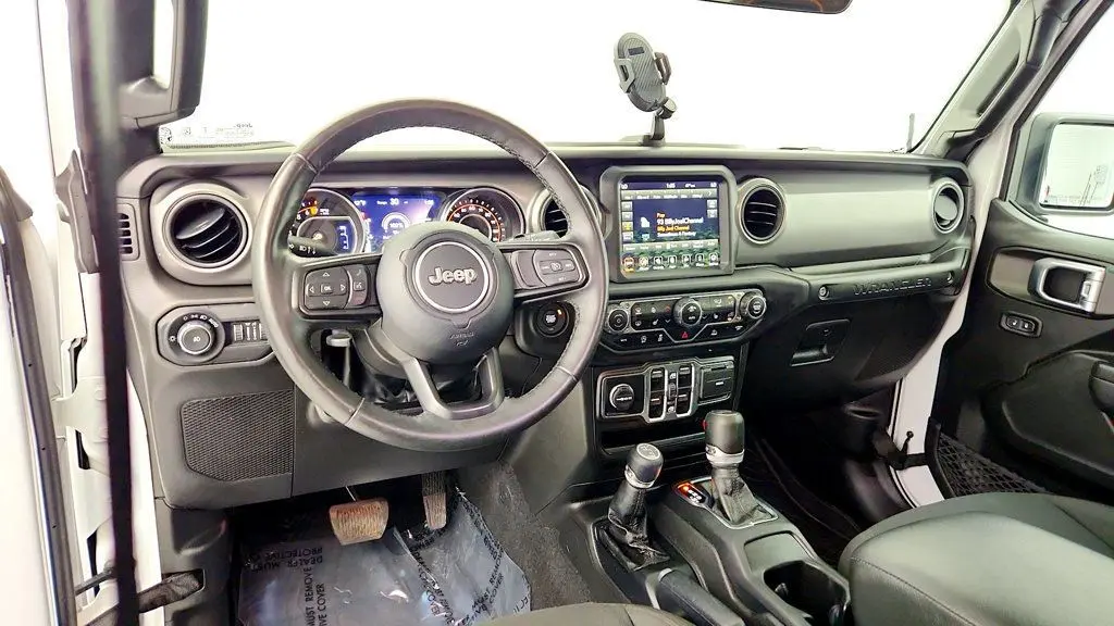 2022 Jeep Wrangler - $29,995
