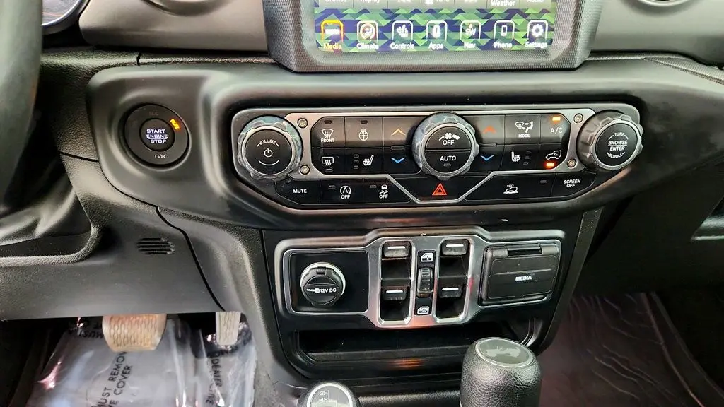 2022 Jeep Wrangler - $29,995