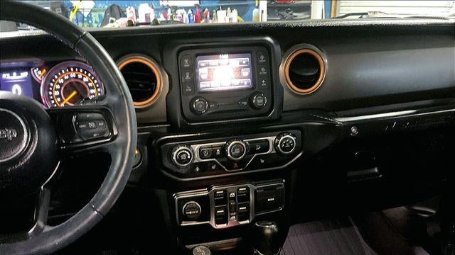 2020 Jeep Wrangler Unlimited Black and Tan