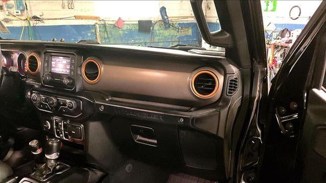2020 Jeep Wrangler Unlimited Black and Tan