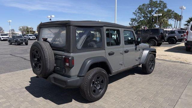2023 Jeep Wrangler Jeep Beach Edition