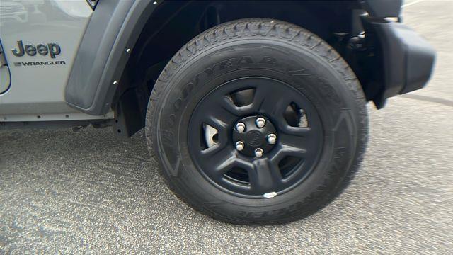 2023 Jeep Wrangler - $27,565