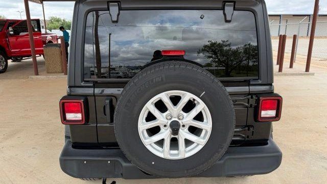 2023 Jeep Wrangler Freedom