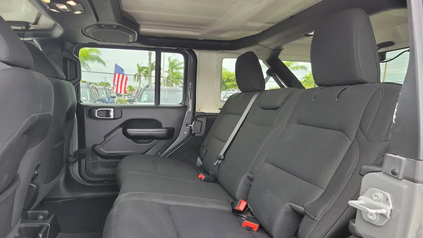 2020 Jeep Wrangler Unlimited Freedom