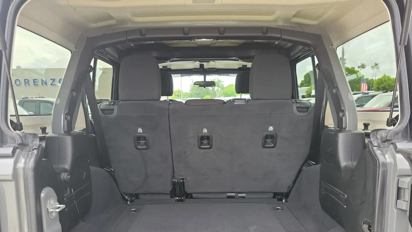 2020 Jeep Wrangler Unlimited Freedom