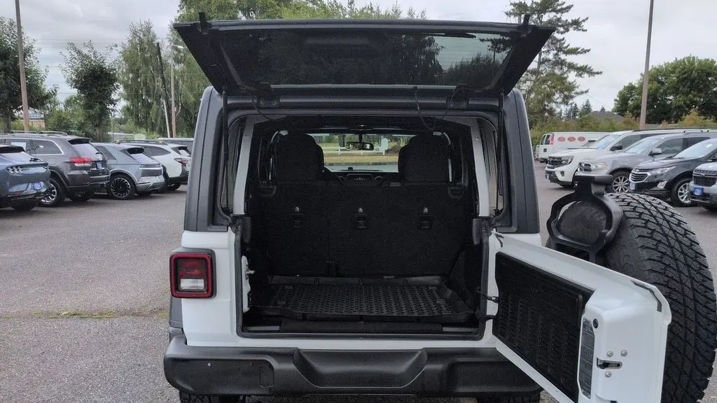 2018 Jeep Wrangler Unlimited Sport