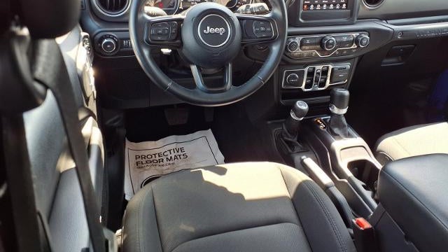 2022 Jeep Wrangler Unlimited Sport