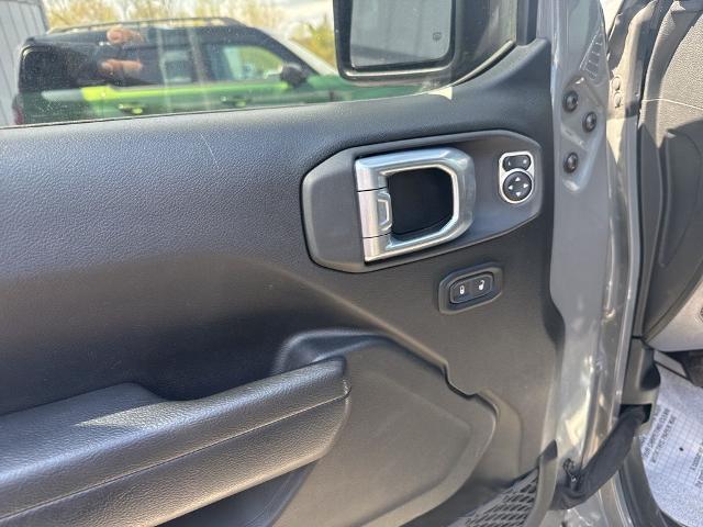 2022 Jeep Wrangler - $29,999