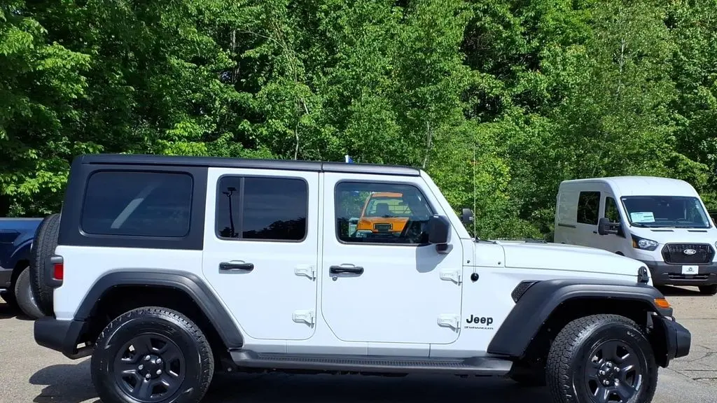 2023 Jeep Wrangler Sport