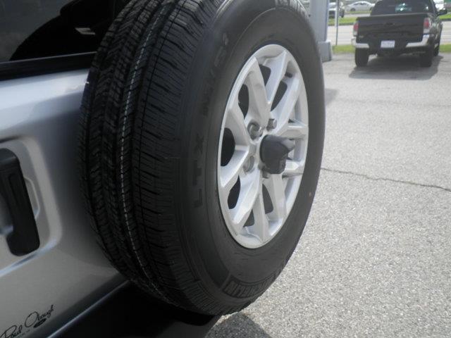 2023 Jeep Wrangler - $26,985