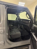 2020 Wrangler Unlimited Thumbnail 26