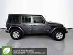 2020 Wrangler Unlimited Thumbnail 16