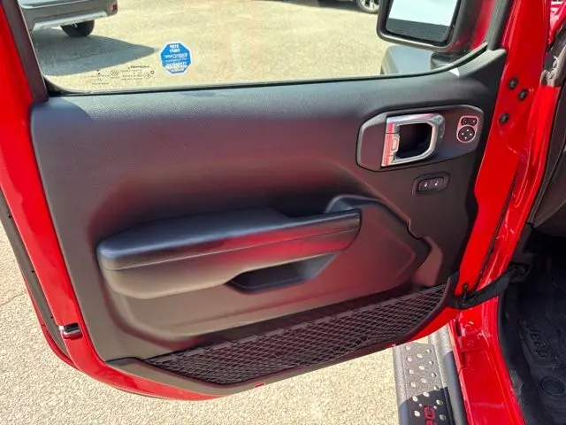2021 Jeep Wrangler - $31,995