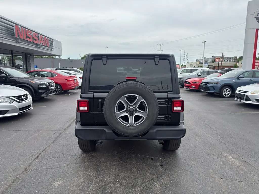 2022 Jeep Wrangler - $27,550