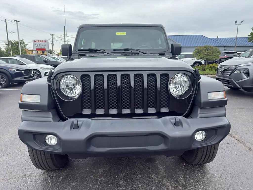 2022 Jeep Wrangler - $27,550